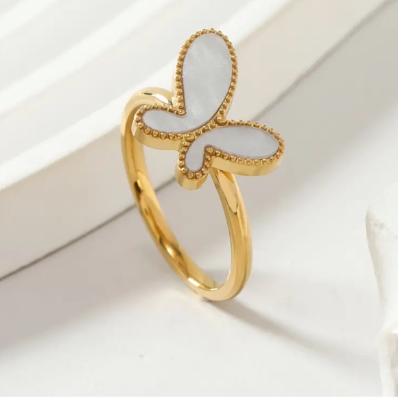 Elegant Minimalist Butterfly Titanium Steel 18K Gold Plated Ring - Picture 4 of 4